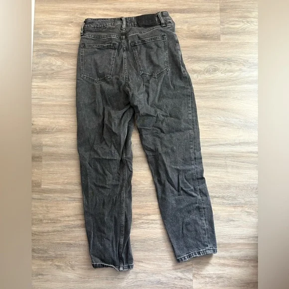 High Rise Mom Jean - Picture 2 of 3